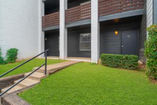 The Landry 174 Spacious and Cozy 2 Bedroom 2bth - 6