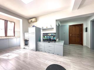 City Center 2BR Apartment - Tirana - 8