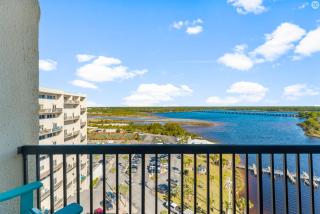 Pinnacle Port Penthouse #3 - 1