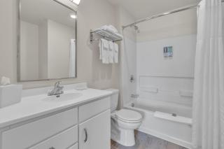 Simplicity At The Rim 1416 I Comfy 2 Bed 2 Bath - San Antonio - 1