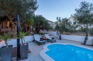 Komplex Oliva Mit Pool Und Großem Garten - Stari Grad - 8