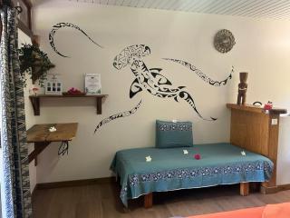 Pension Bounty Rangiroa - Art Gallery & Tropical Garden - - 3