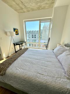 5 mins to Midtown Central Luxury Penthouse 2b2b Duplex with Private Terrace - 3