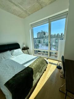 5 mins to Midtown Central Luxury Penthouse 2b2b Duplex with Private Terrace - Long Island City - 3