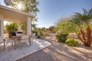 55 and Gilbert Home with Yard, Golf Course On-Site - Queen Creek - 8