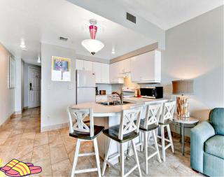 Highly Desired 6th Floor 1 BR Oceanfront - There Is Only One Ocean Walk Resort 606 - Daytona Beach - 9
