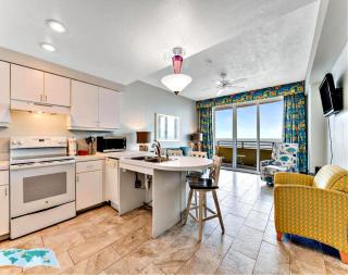 Highly Desired 6th Floor 1 BR Oceanfront - There Is Only One Ocean Walk Resort 606 - Daytona Beach - 5