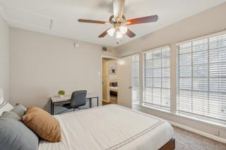 Stratton 2415-a I Spacious 2 Bed 15 Bath - Arlington - 2