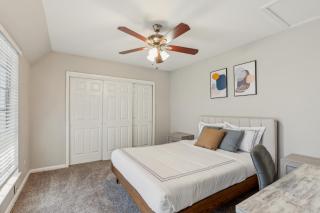Stratton 2415-a I Spacious 2 Bed 15 Bath - Arlington - 3