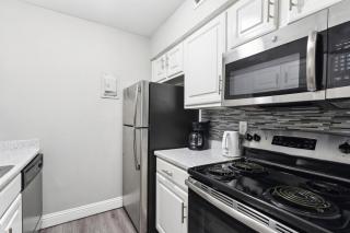 Stratton 2409-r I Spacious 1 Bed 1 Bath - Arlington - 1
