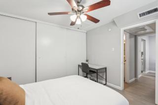 Stratton 2409-d I Spacious 1 Bed 1 Bath - Arlington - 3