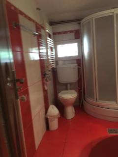 Complex de pensiuni si casute - Lac Bistricioara - 8