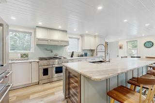 Golden Hour Hideaway - 4