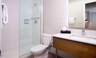 West Beach Inn, a Coast Hotel - 1