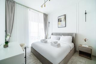 SettlerHomes - Upscale JVC Skyline On The 28th Fl with Calm - 5