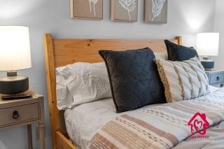 Chic Townhome Tranquility - An Irvie Home - Alameda - 3