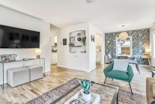 El Sereno Ascent Pet-Friendly Executive Home - 1