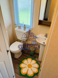 8 berth Caravan at Whitehouse Leisure Park Towyn - Kinmel Bay - 7