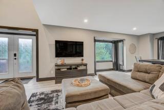 Oak Hills Clubhouse Ping-Pong BBQ & Fire Pit - 3