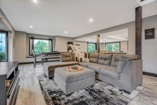 Oak Hills Clubhouse Ping-Pong BBQ & Fire Pit - 4