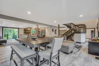 Oak Hills Clubhouse Ping-Pong BBQ & Fire Pit - 1