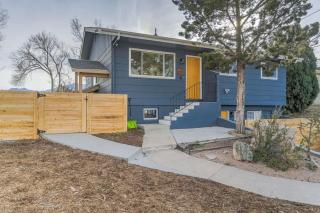 Skyline Overlook Panoramic Views & Hot Tub - 5