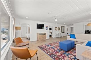 Pet Friendly Steps to the Beach Seahorse Ranch 3 - 9