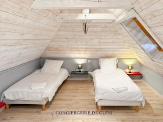 Le gîte Angèle, 12pers, piscine, calme, 4ch, 9lits - Sénezergues - 2