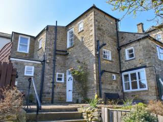 Garden View Apartment - Sneaton - 9