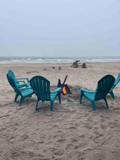 No Worries Beach House - 9