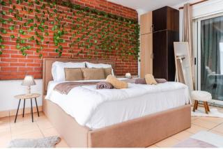 Seaside Escape 3 Bedrooms with Grand Terrace - Durazzo - 4