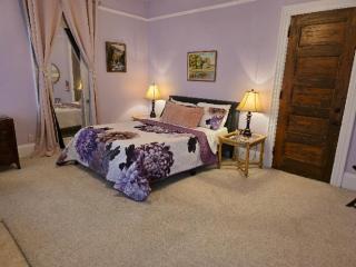 The Kings Throne Inn and Guest House - 1