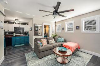 The Coastal Retreat - The Perfect Couples Getaway - Charleston - 1