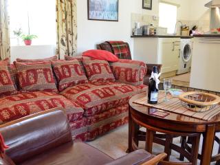 Skyber Cottage - 7