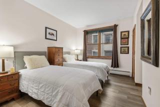 Breckenridge Townhome with Pool & Hot Tub - 7