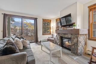 Breckenridge Townhome with Pool & Hot Tub - 5