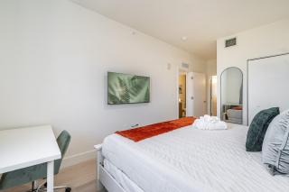 New 2br 2bath 5 mins from beach 15 mins airport - 8