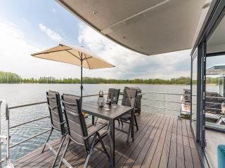 Houseboat in Brandenburg with River Views - Zehdenick - 5