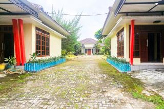 RedDoorz Near Monjali Yogyakarta - Beran-kidul - 2