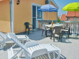 Nice apartment with private terrace - Senj - 1