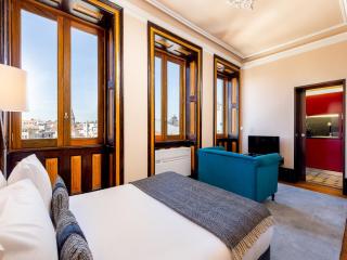 Cozy Studio in Porto with Modern Amenities - Oporto - 4