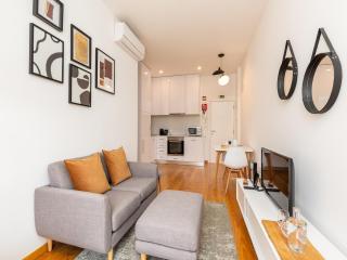 Charming 1-Bedroom Apartment in Oporto - Porto - 5