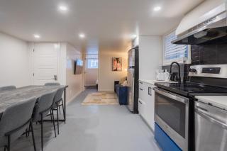 Stylish 4BR in the heart of Plateau Montreal - Montreal - 1