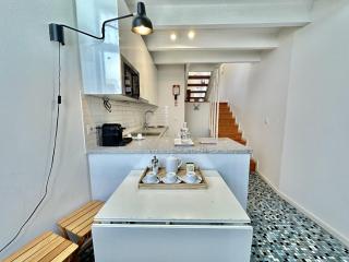 Charming 2-Bedroom Apartment in Porto - Porto - 9