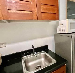 Makati Business District Prime Accommodations - Manila - 8
