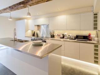 The Cotswold Barn - Ampney Crucis - 4
