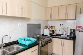 2 Bedroom Apt Westlands Views - Nairobi - 3