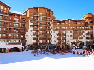 Résidence Carlines Ii - Appartement lumineux · Accès direct aux pistes · Balcon vue sur les pistes MAE-2234 - Les Menuires - 8