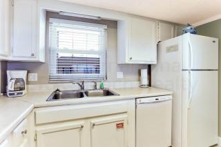 Oceanview Condo w Deck - 2