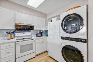 Coral Sands Beautiful Condominium - 1